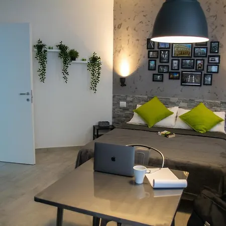 Warrest - Short Rent Apartments-3